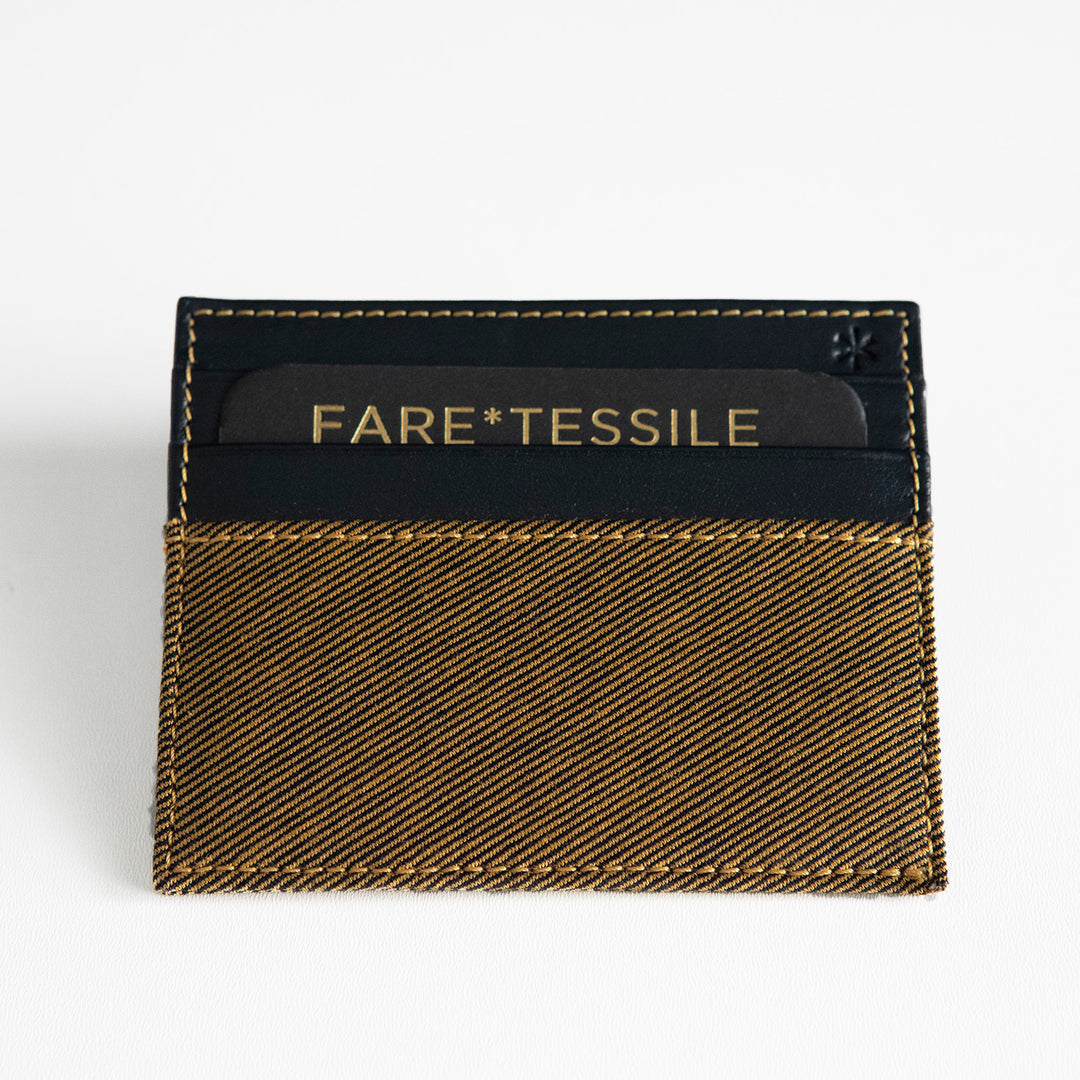 Credit Card Holder in fine leather with fil à fil Yellow inserts