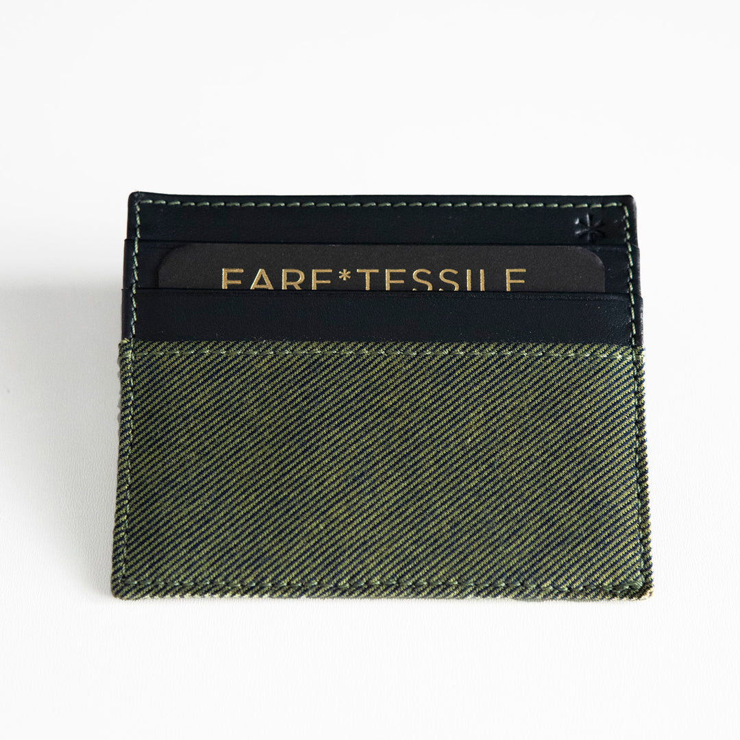 Credit Card Holder in fine leather with fil à fil Green inserts